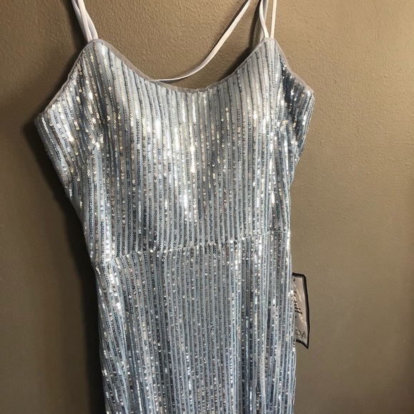 Tie back sequin fringe gown - Picture 10 of 12